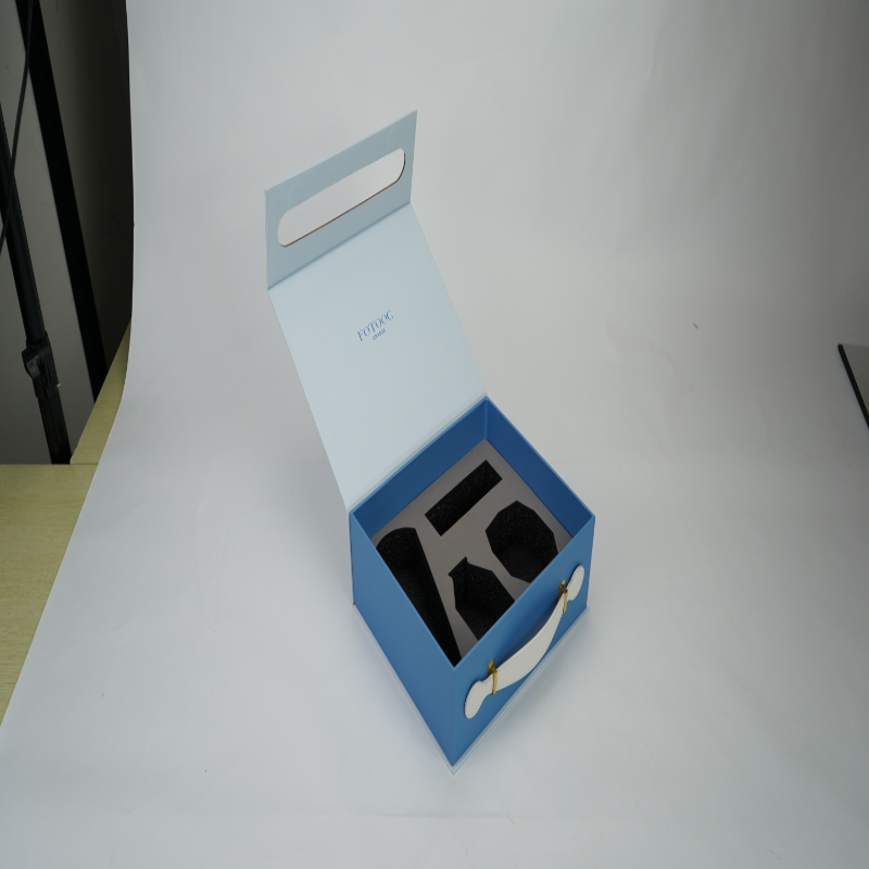 Portable High-Grade Flip-Top Box